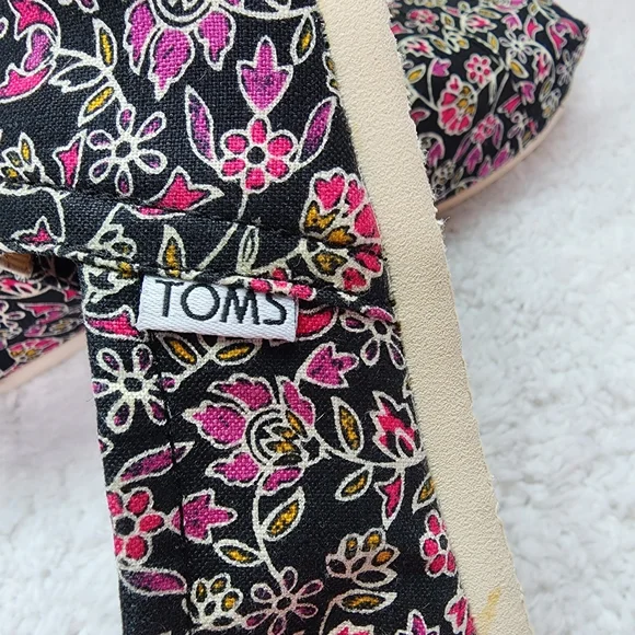 Toms canvas slip-on shoes floral soft comfortable size 8 nwt - Picture 11 of 14